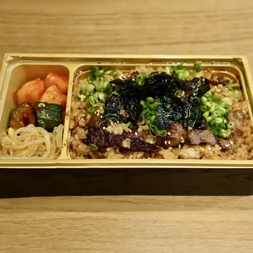 和牛切り落とし肉飯