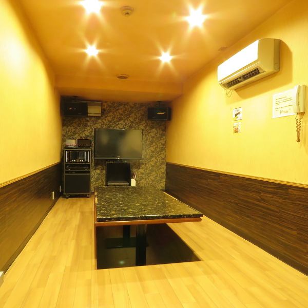 We will prepare large and small private rooms! Also for various banquets and second party use! We will be very satisfied with the rich menu of meals and drinks! We also offer discounted 4-hour pack rates until morning Please enjoy yourself slowly! If you want to karaoke "♪ karaoke wink"