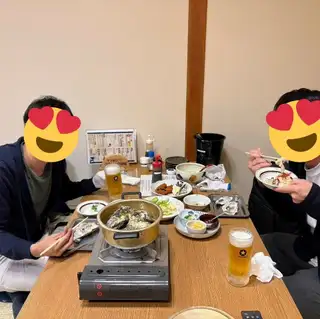 感謝您選擇我們的自助生蠔套餐。請在我們的包廂內盡情享用。
