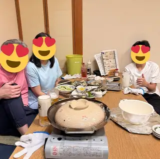 感謝您帶著家人從香港前來入住。請您放鬆身心，在我們的私人客房內盡情享受住宿。
