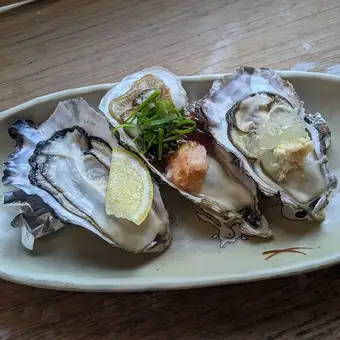 生牡蠣食べ比べの北海道満喫コース、プレミアム飲み放題付き、5000円