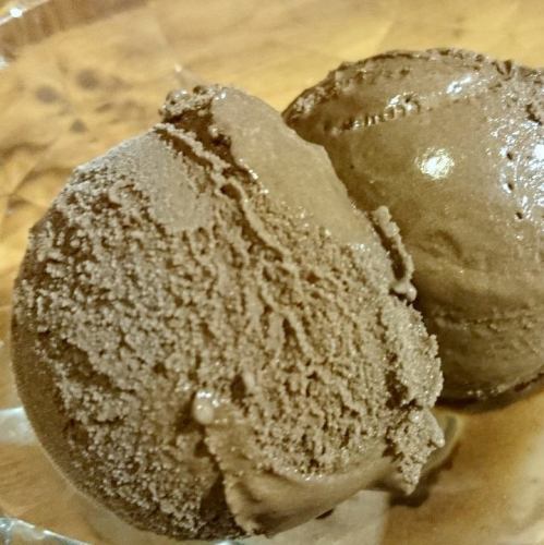 Seasonal gelato ice cream