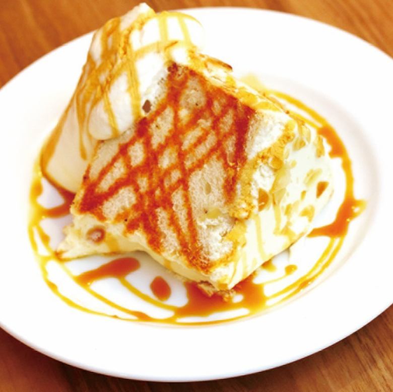 エンゼルフードケーキ　バニラキャラメル