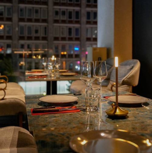 テラステーブル席【2名様~OK】夜景が綺麗♪デートや特別な日におすすめ。