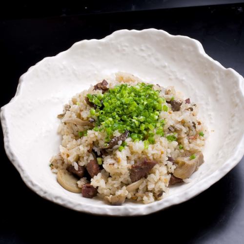 Beef and shimeji garlic fried rice