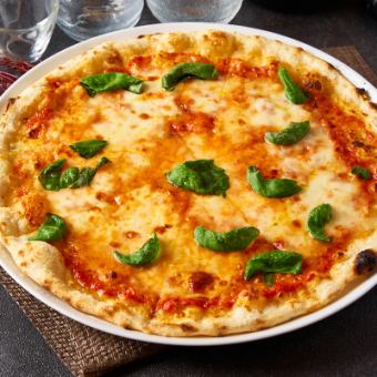 Kiln-baked! Authentic Margherita Pizza