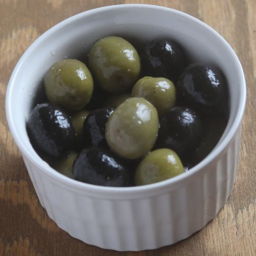 2種のオリーブマリネ