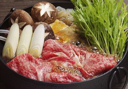 【特選コース】海鮮3種盛り～国産牛のすき焼き等！全8品飲み放題付き