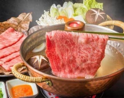 【格別コース】新鮮な海鮮5種盛り、国産牛しゃぶしゃぶ等！全8品生ビール付き飲み放題！