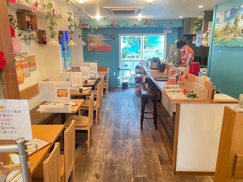 There are 3 counter seats and 19 table seats in the store, so you can use it for various purposes such as single use, date, girls' party, welcome and farewell party. .Also, it is possible to change the layout of the table, so please feel free to contact the restaurant first.