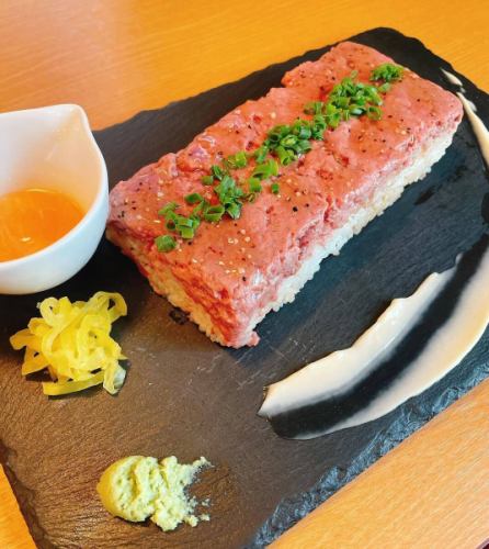 こんばんは！

今回は

当店オリジナルメニューの

【和牛肉ネギトロライス】の紹介です。

小盛り　¥1,250
普通盛り　¥1,400
肉1.5倍盛り　¥1,700
肉2倍盛り　¥2,000

です。

※写真及び動画のは普通盛りです。

オーブンで低温調理した黒毛和牛肉と、同じく低温調理したAUST産の牛もも肉を混ぜて、
ミンチにしました。まるでネギトロ⁉️

#埼玉ランチ
#戸田公園ランチ
#戸田公園グルメ
#戸田公園カフェ
#埼玉カフェ
#埼玉グルメ
#川越カフェ
#さいたまグルメ 
#浦和カフェ
#熊谷カフェ
#東京駅ランチ
#川口ランチ
#浦和ランチ
#浦和グルメ
#練馬ランチ
#板橋ランチ
#草加ランチ
#越谷グルメ
#戸田グルメ 
#さいたまディナー 
#川口グルメ
#熊谷ランチ
#大宮グルメ
#池袋ランチ
#蓮田グルメ
#東京駅ディナー
#与野ランチ
#北関東グルメ
#戸田ランチ 
#与野グルメ