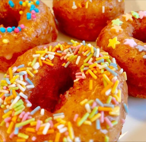 第43回 戸田市商工祭の青空市に肉バルも出店します。
2025年 10月25日(土) & 26日(日)
10:00〜16:00
老若男女問わず楽しめるステージや、イベント、飲食物等が
沢山ある様です。
我々も来場された皆様が楽しめる様にお手伝いさせて頂きたいと思っております!
今回は、
「かちわりソーダ」、
「作りたて!さくフワッドーナツ」、
「当店人気の牛すじポン酢」、
をご用意してお待ちしております。
商工祭にお立寄りの際は当店にも足を運んで頂けると嬉しいです。
#埼玉ランチ
#戸田公園ランチ
#戸田公園グルメ
#戸田公園カフェ
#埼玉カフェ
#埼玉グルメ
#川越カフェ
#宇都宮ランチ
#浦和カフェ
#熊谷カフェ
#東京駅ランチ
#川口ランチ
#浦和ランチ
#浦和グルメ
#練馬ランチ
#板橋ランチ
#草加ランチ
#越谷グルメ
#草加カフェ
#東京駅カフェ
#川口グルメ
#熊谷ランチ
#大宮グルメ
#池袋ランチ
#蓮田グルメ
#東京駅ディナー
#与野ランチ
#北関東グルメ
#ウェルカムマーケット 
#戸田商工祭