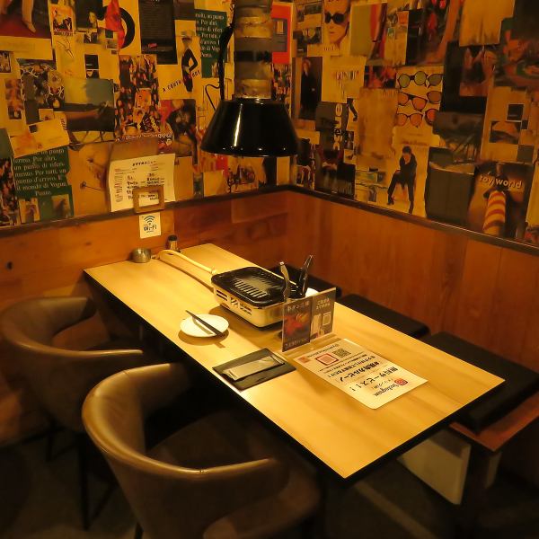 貸切利用も大歓迎！歓送迎会などはもちろん、各種宴会などにもご利用ください！【多彩なお席】2/3/4/6名席…最大25名様までご対応可能！お洒落なテーブル席で上質ヤキニク×ワインを♪