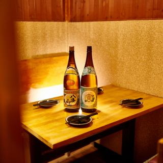 The Japanese-style private rooms offer a special experience in a relaxed atmosphere.You can spend a comfortable time in a space decorated with traditional Japanese design.It features sunken kotatsu seating and sliding doors that create a private space.Please feel free to use our private rooms, which are perfect for entertaining or family gatherings.