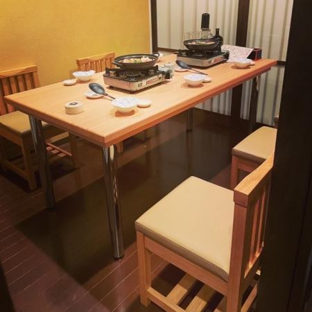 Private rooms available for 2 or more people. We will prepare seats according to the number of people.