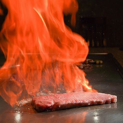 Steak and teppanyaki dishes that make full use of action performances★