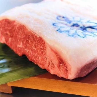 [September and October: Taste branded beef / Kobe beef and Furano Wagyu beef tasting course] \28,000