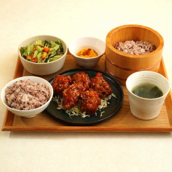Yangnyeom chicken set