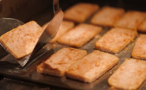 Thick-sliced luncheon meat bacon hamburger