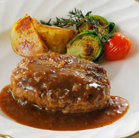 飛騨牛ハンバーグ(季節野菜付き)