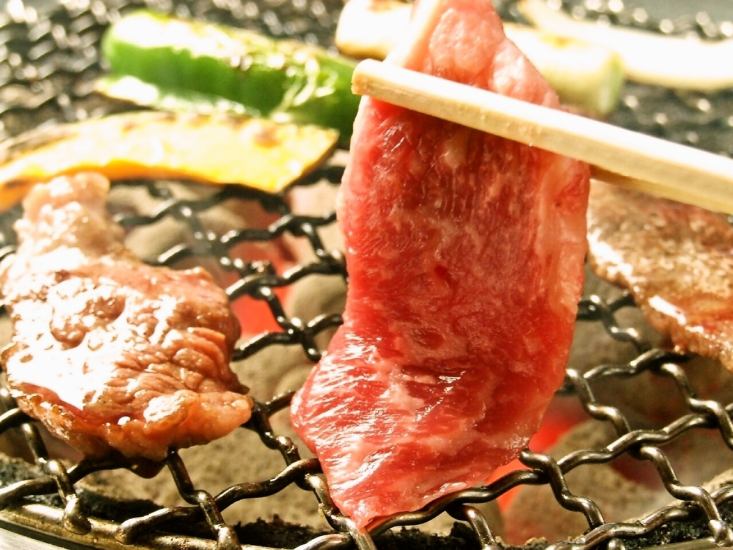 Founded 50 years.Purchase really delicious meat, secret mushrooms with miso soup ◎