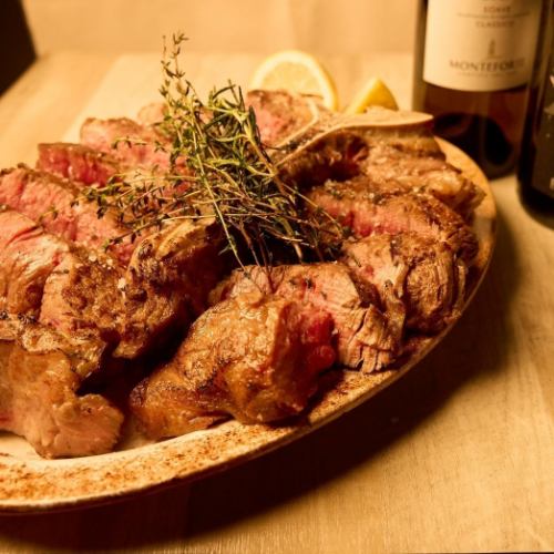 肉屋直営の新鮮なお肉。
