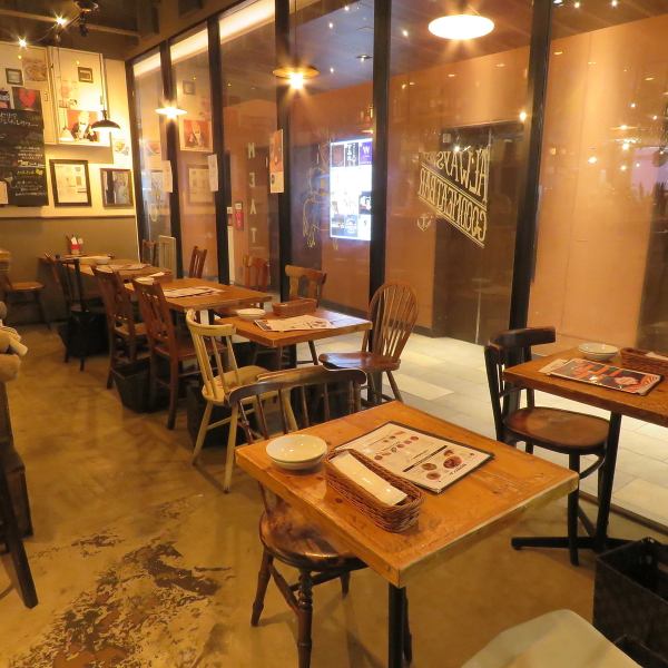 丁寧に仕込んだお肉料理をメインに、手軽な前菜から本格パスタまで、どのメニューを食べても、お酒を飲む手が止まらない！ここで過ごす大切な人との大切な時間が少しでも記憶に残るよう、素敵な時間を演出します♪