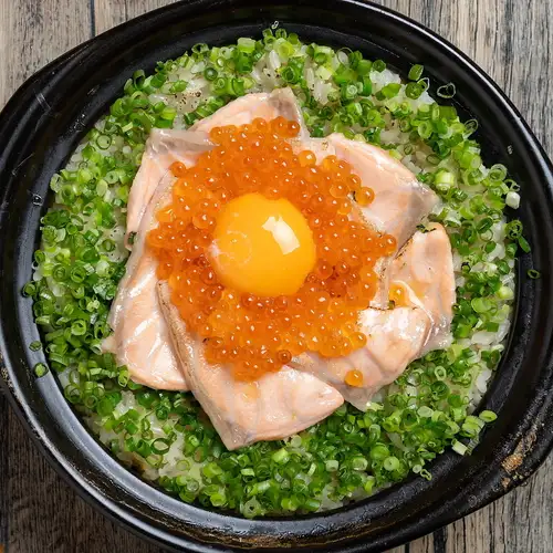 鮭といくらの親子土鍋ご飯（1人前）