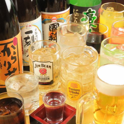 Carefully selected shochu and sake selected from various places throughout the country
