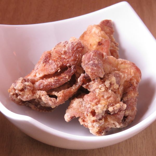 Crispy and juicy!! <<Our most popular menu item>> Salted koji fried chicken