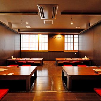 [2F / Diting Gotatsu私人房間] 2樓有3種類型的私人房間，分別可容納10人，18人和24人。