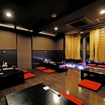 [1F / Digging Gotatsu Private Room] The spacious digging Gotatsu space on the 1st floor can be used as a private room for groups.