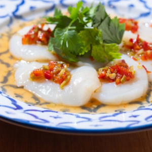 ホタテのカルパッチョスパイシーソース