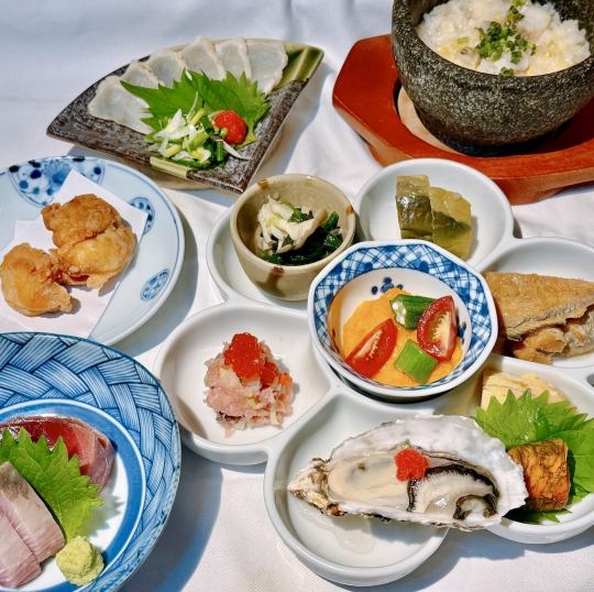 贅沢コース（はまぐり・お椀・八寸・お造り・揚げ物・炭火焼・お食事・デザート）