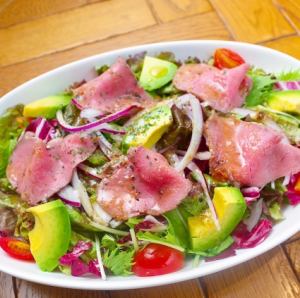 트뤼플 향기로운 로스트 비프 샐러드 (일본식 트러플 드레싱)