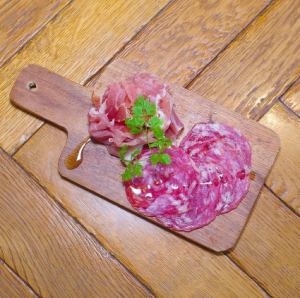 생햄과 살라미 모듬