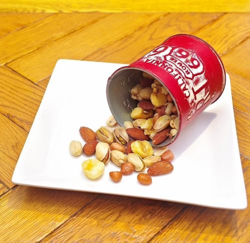 ミックスナッツ