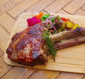 뼈있는 로인 럭스 스테이크