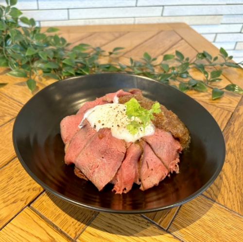 ローストビーフ丼