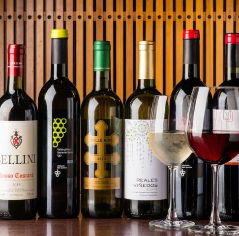 You can enjoy your favorite food and drinks to your heart's content.