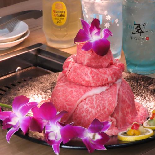 誕生日に当店の肉ケーキ！