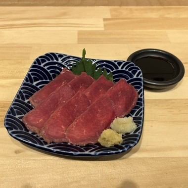 上赤身の馬刺し