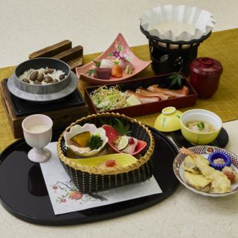 ★（9/1より）季節の特別会席【季節の魚しゃぶ小鍋】 はぎ 4.500円（税込）