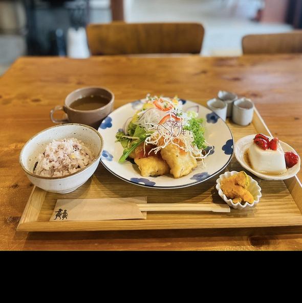 【旬の食材たっぷり！】毎月変わる『niki lunch』1750円（税込）
