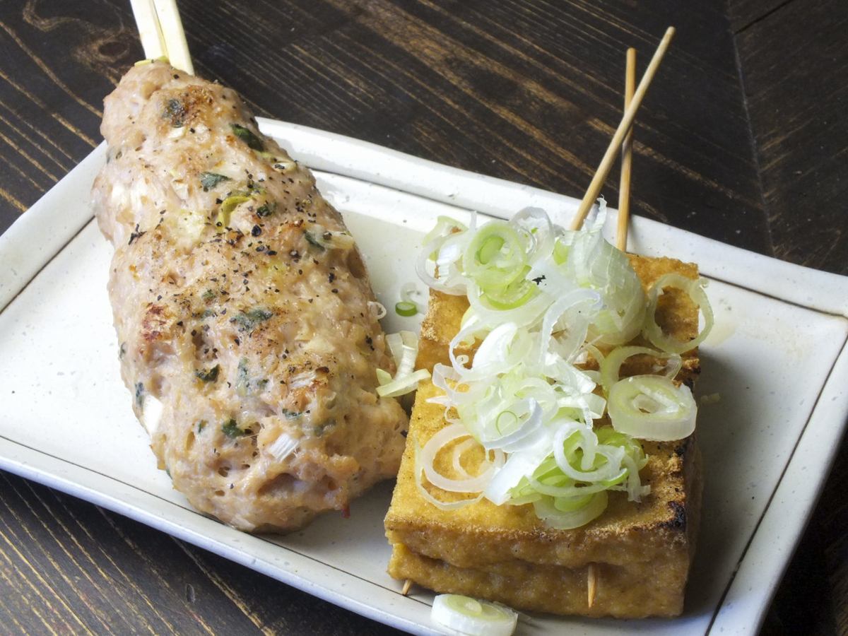 Open from 12:00!! Enjoy the delicious grilled skewers at Tonbo, a great place for lunch parties.