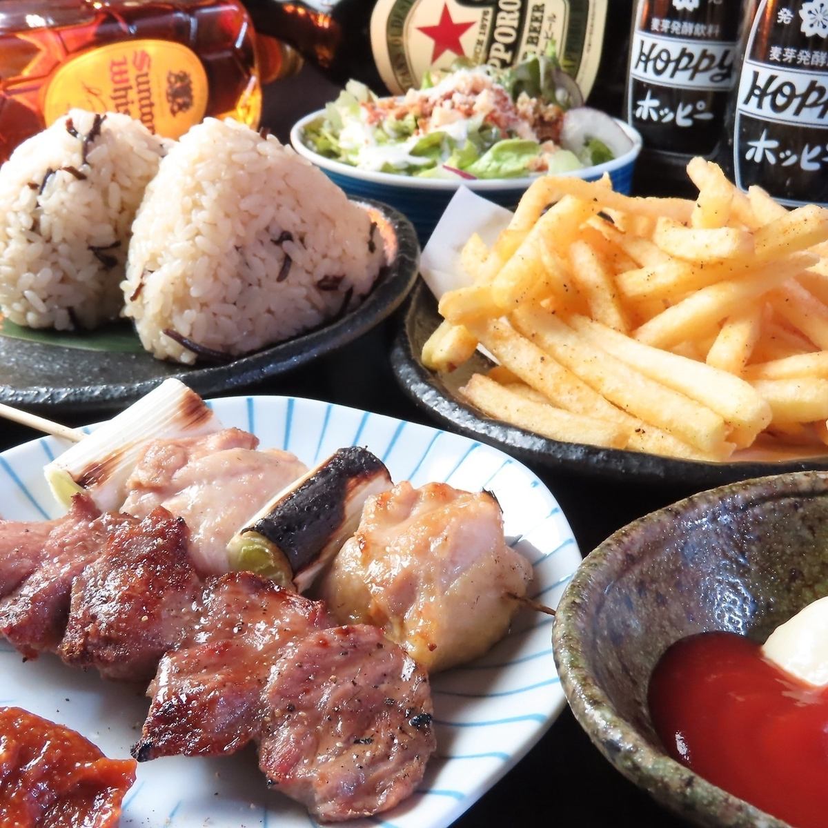 12시부터 OPEN!! 낮 연회에도 ◎의 잠자리에서 일품 꼬치 구이를 맛본다