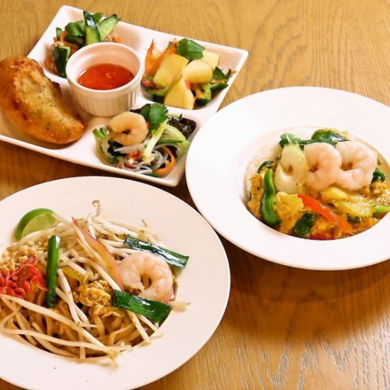 深受女性歡迎的泰國菜 90分鐘點菜自助餐 2,200日圓（含稅）♪