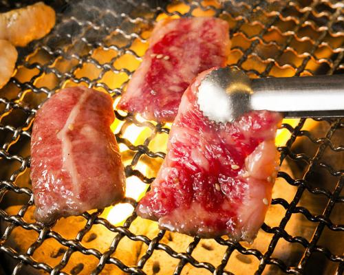 Enjoy carefully selected Japanese beef!