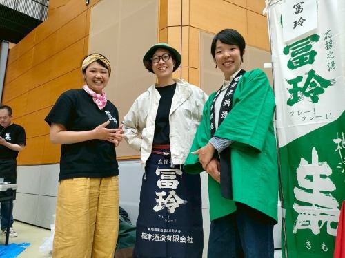 Going back again
The "Junmai Tamashii" hot sake event was held in Yonago, Tottori on May 6th.

@junmai_damasii_2025

I was there to help out our senior Sakabote.
@izakaya_sakabote

My favorite breweries and restaurants are all here,
The whole day was filled with excitement and tension.

Everyone who attended was smiling and enjoying the drinks and food, and I would definitely like to participate next time as the drunk person.

It was great to have the chance to chat with the exhibitors and brewers at the after-party following the event.
When you meet the brewer, the enthusiasm and definition with which the drinks are served changes.

We would like to continue working hard to increase the number of hot sake fans and drunk people in Takamatsu.

Thank you to everyone who came all the way from Takamatsu!