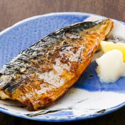Grilled salted mackerel